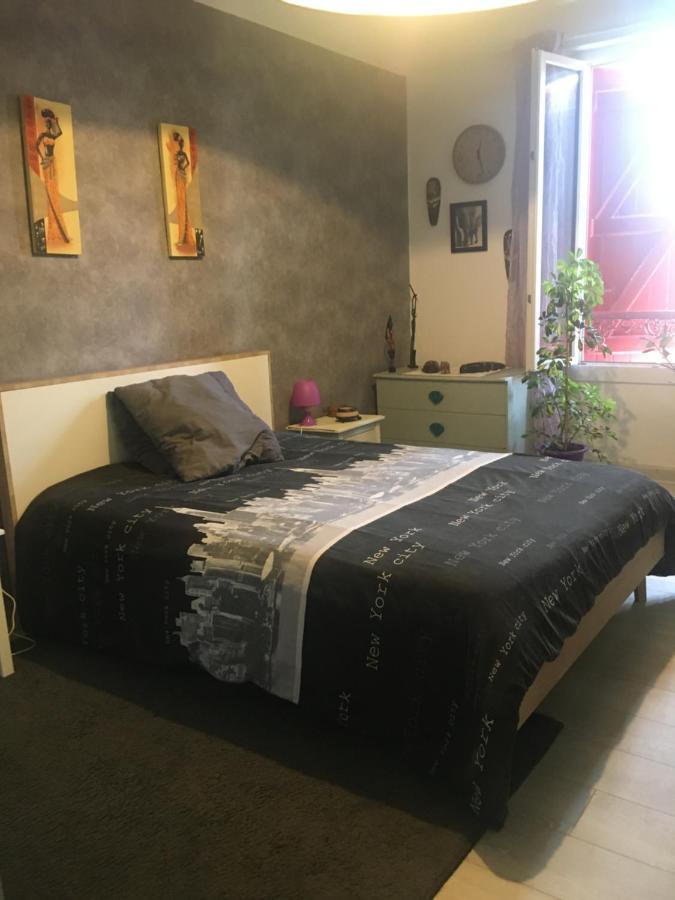 Belle Chambre Au Coeur De Bayonne Apartment Екстериор снимка
