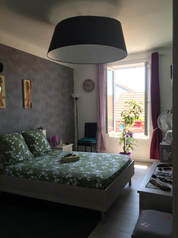 Belle Chambre Au Coeur De Bayonne Apartment Екстериор снимка
